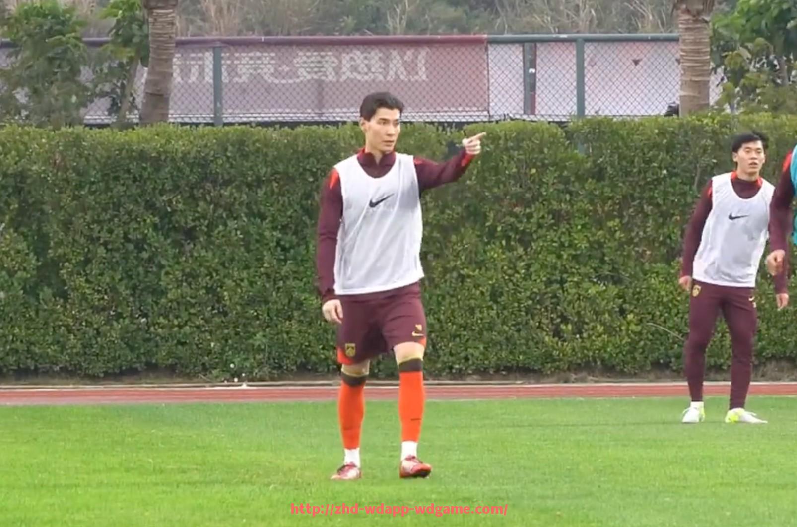 问鼎娱乐官网-马竞与意甲球队历史交锋回顾与战术对比分析