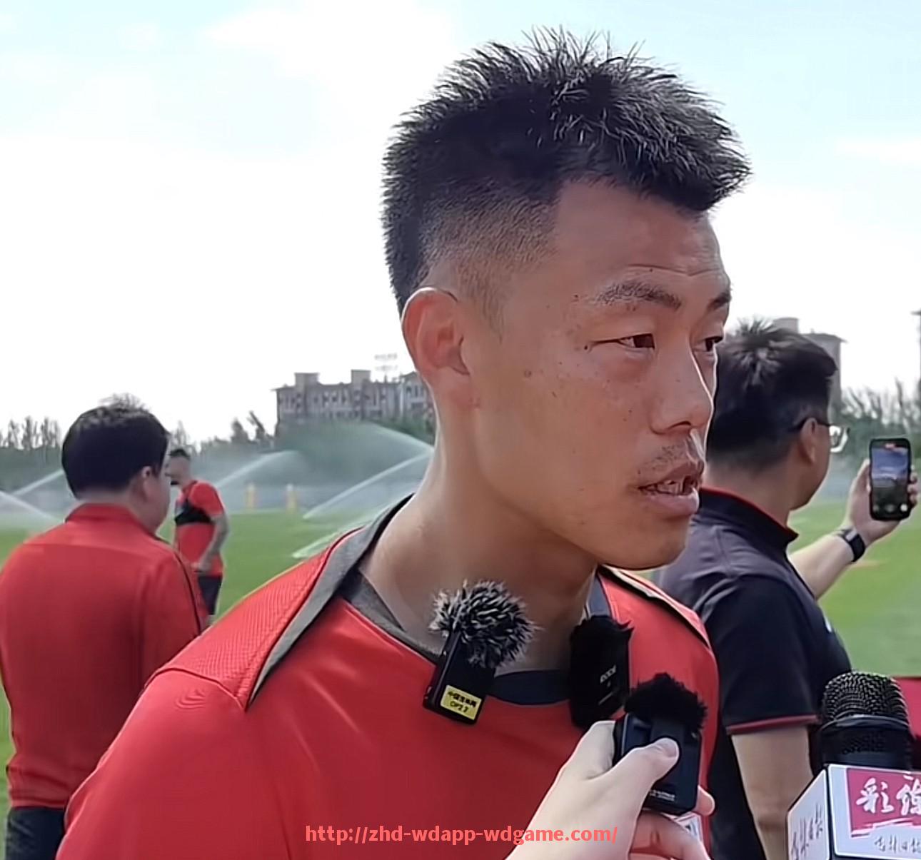 问鼎娱乐官网-法甲赛季结束总结：积分榜与战术发展方向分析